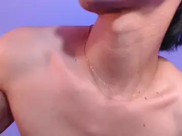 Stripchat Live Porn of andrew_courtzz