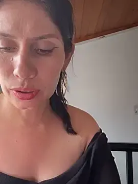 Stripchat Live Sex Cam of Alysson--