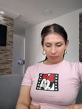 Stripchat Nude Webcam of Alysson--