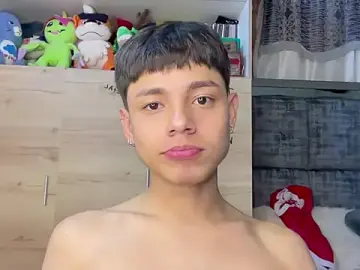 Stripchat Adult Webcams of Andy_Belier23