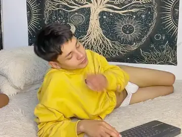 Stripchat Watch Live Sex Cams of Andy_Belier23