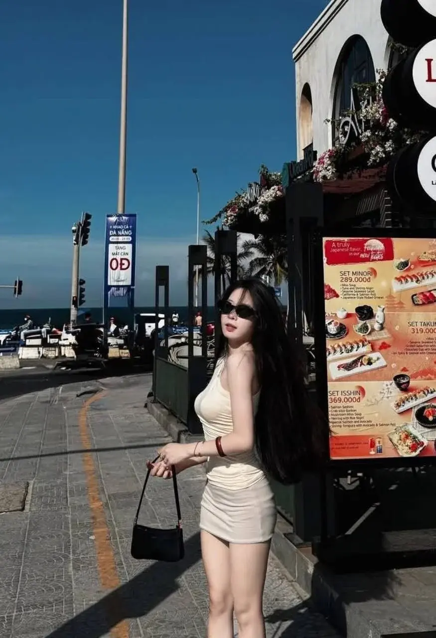 LilyLily68