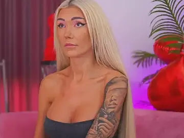 Stripchat Watch Live Sex Cams of fallingangel