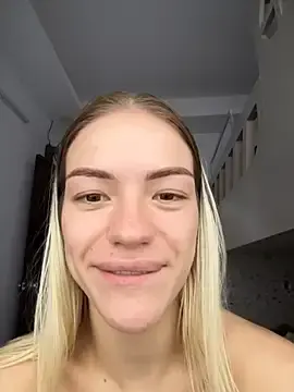 Stripchat Live Sex Cam of -Sexy_Barbie-