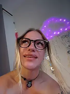 Stripchat Live Sex of -Sexy_Barbie-