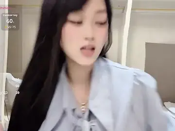 Stripchat Live Sex Cam of yueyue2003
