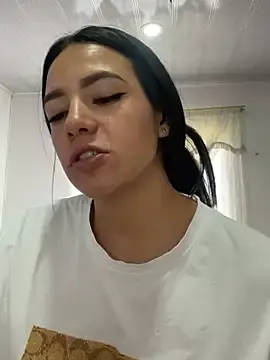 Stripchat Free Live Porn of Marianahb-e