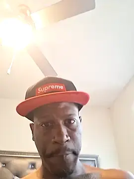 Stripchat Adult Webcam of yourboy501withthebig1