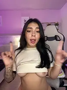 Stripchat Live Sex of Lummii_