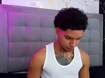 Stripchat Best live sex cam show of kai_storm77