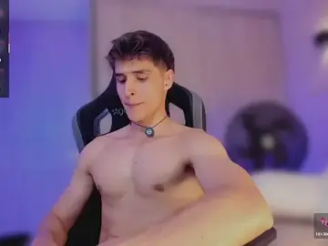 Stripchat Free Live Porn of thomklein