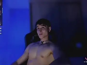 Stripchat Best live sex cam show of thomklein