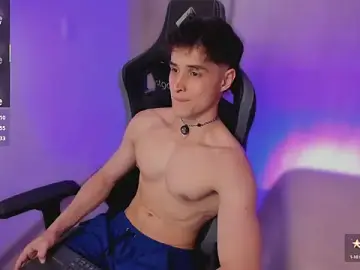 Stripchat Free Porn Cam of thomklein