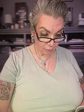 Stripchat Live Porn of dieseldame1313