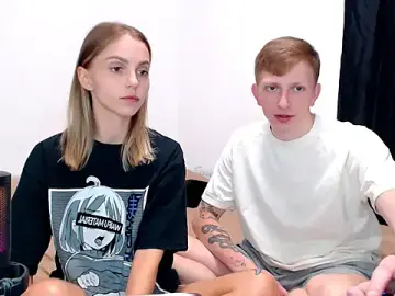 Stripchat Sex Cam of juliaanddima