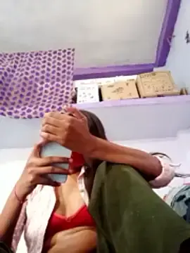 Stripchat Sex Cam of naughty-nishaa