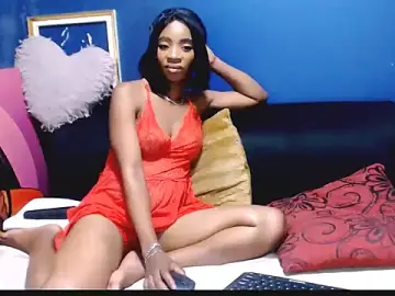 Stripchat Free Porn Cam of LolaSavageXO