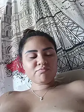 Stripchat Live Porn of sexy-latin10