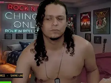 Stripchat Nude Webcam of chino_roz