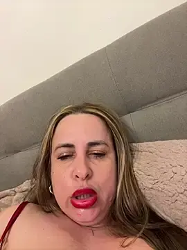Stripchat Live Sex of laarti