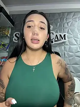 Stripchat Live Sex Cam of Hannahoff
