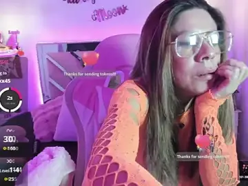 Stripchat Best live sex cam show of Karly_moon