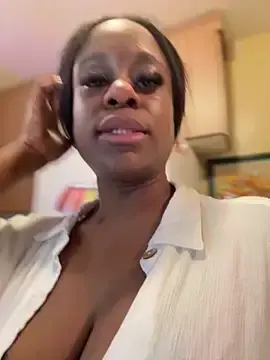 Stripchat Adult Webcam of TikaMoon