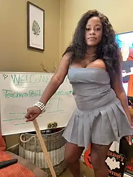 Stripchat Live Sex Cam of TikaMoonX