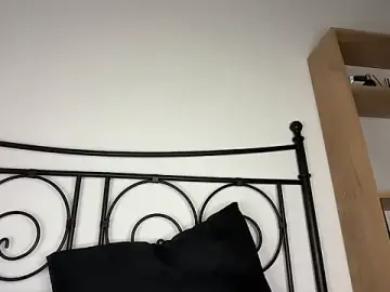 Stripchat Free Porn Cam of Kim_Oberlin_