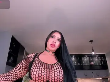 Stripchat Live Sex Cam of LeahLombardi_