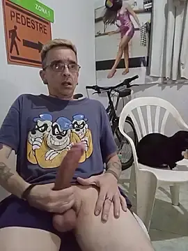Stripchat Free Porn Cam of dinho_carioca