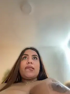 Stripchat Live Sex Cam of valeria2019hot