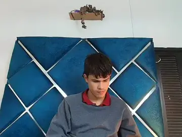 Stripchat Watch Live Sex Cams of EdwinBoys