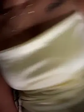 Stripchat Watch Live Sex Cams of EmmaExoticaXXX