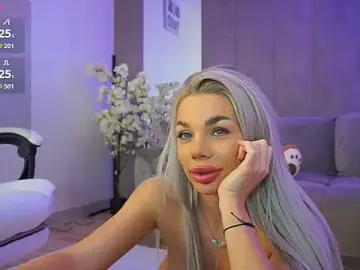 Stripchat Nude Webcam of Russian_Ava