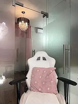 Stripchat Live Sex Cam of Anya-Ray