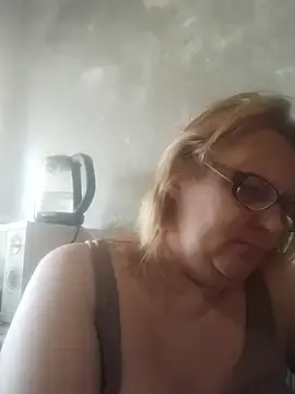 Stripchat Adult Video Chat of Forest-Lady