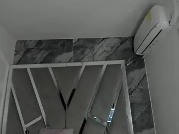Stripchat Live Porn of Mia_Petiteht