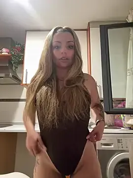 Stripchat Best Webcam of Noeliagglow