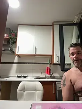 Stripchat Sex Cam of Noeliagglow