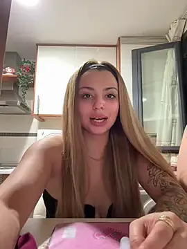 Stripchat Live Porn of Noeliagglow