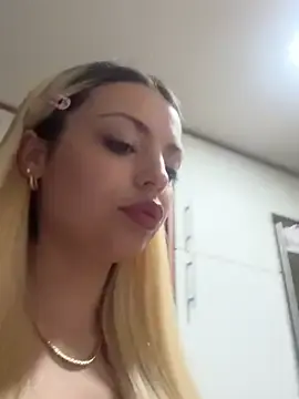Stripchat Nude Webcam of Noeliagglow