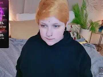 Stripchat Free Porn Cam of Edna_Davis