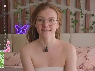 Stripchat Sex Chat of lyra_thenymph