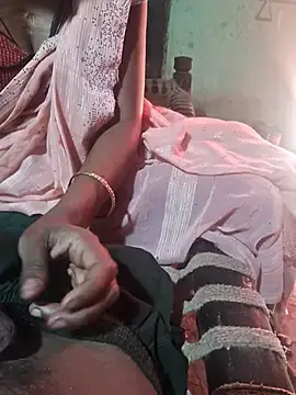 Stripchat Free Porn Cam of parmila203