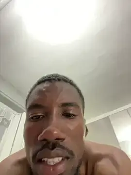 Stripchat Sex Cam of INTRUDERS20