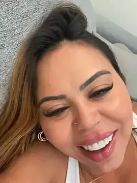 Stripchat Best Webcam of lariic