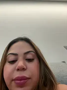 Stripchat Sex Cam of lariic