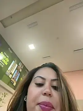 Stripchat Best live sex cam show of lariic