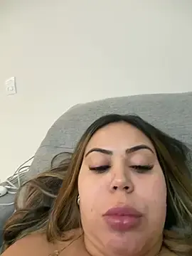 Stripchat Live Sex Cam of lariic